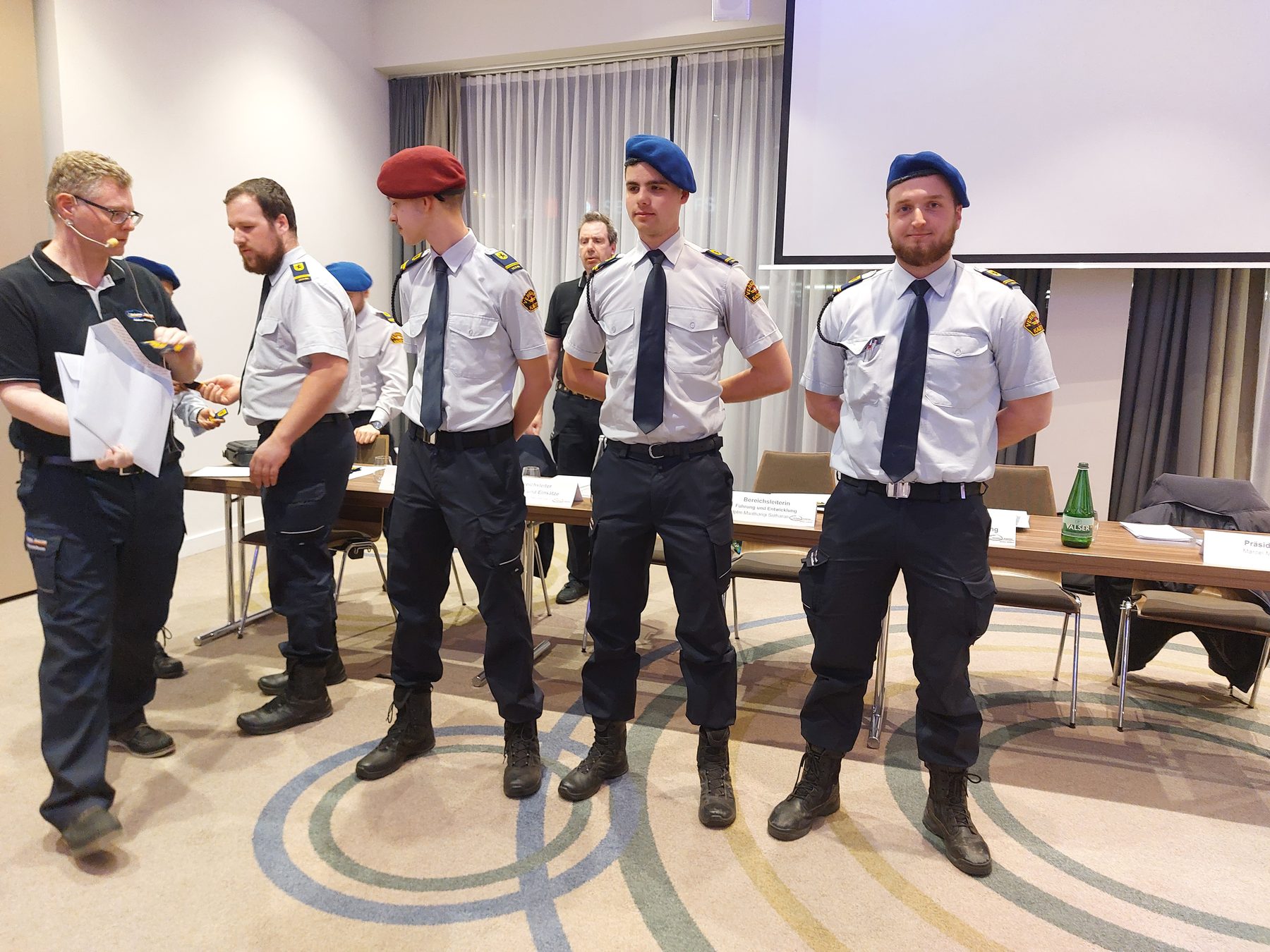 Urkundenübergabe an der Generalversammlung 2023 – Aufnahme 2