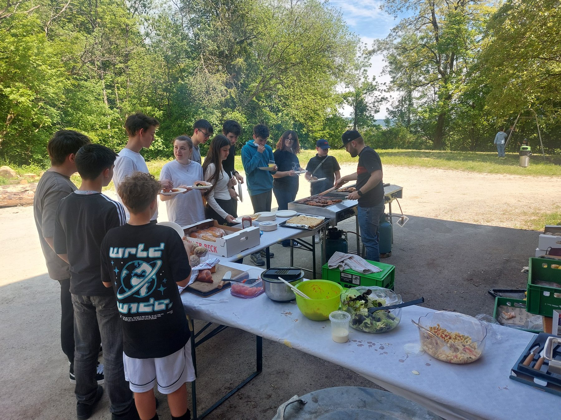 Gemeinsames Beisammensein am Grillfest 2024 – Aufnahme 4