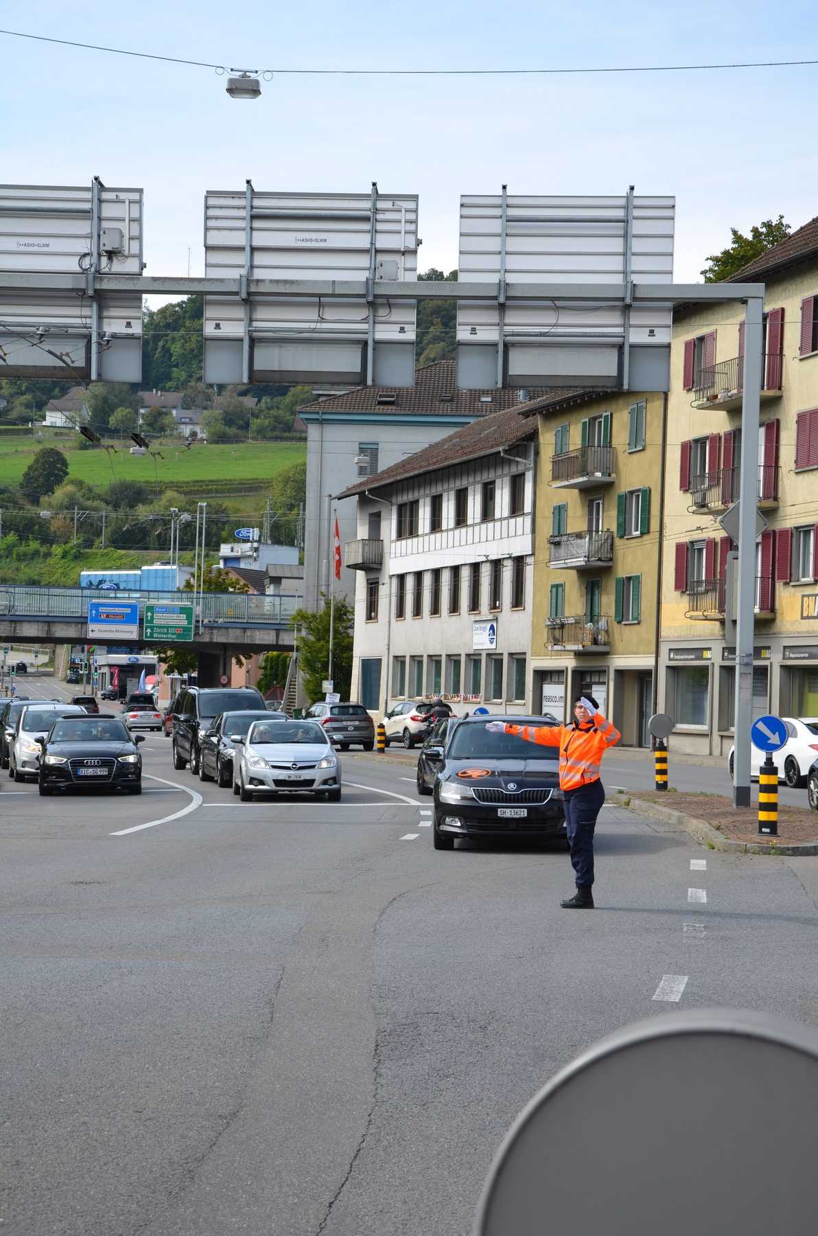 Verkehrsregelung beim Wiederholungskurs September 2024 – Aufnahme 4