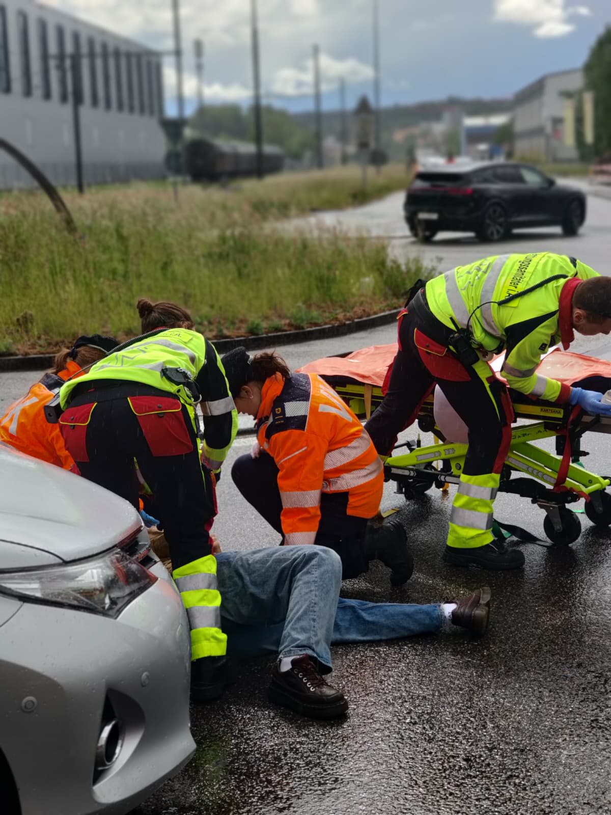Verkehrskadetten unterstützen den Rettungsdienst bei einer Übung